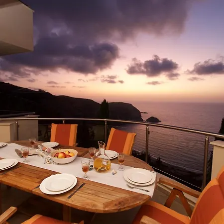 Villa Ellis Vóvikes